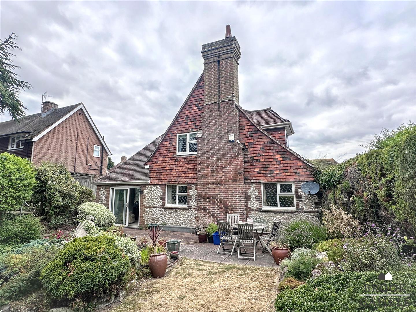 2 Bedroom House. Church Street in Eastbourne,  2